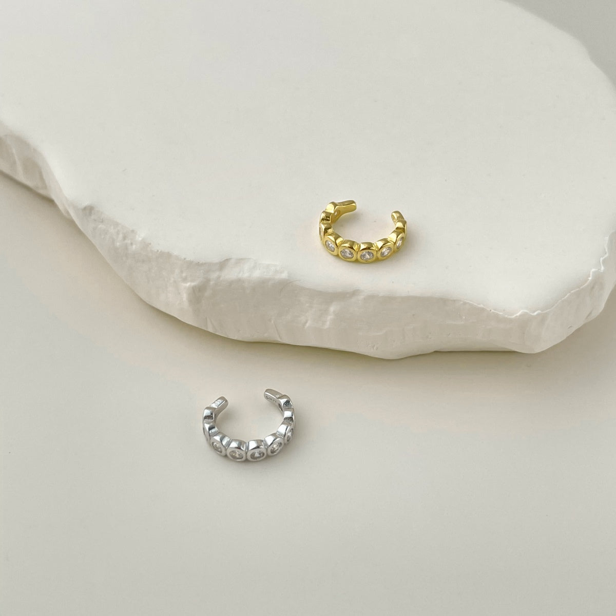 Bubble Gold Ear Clip