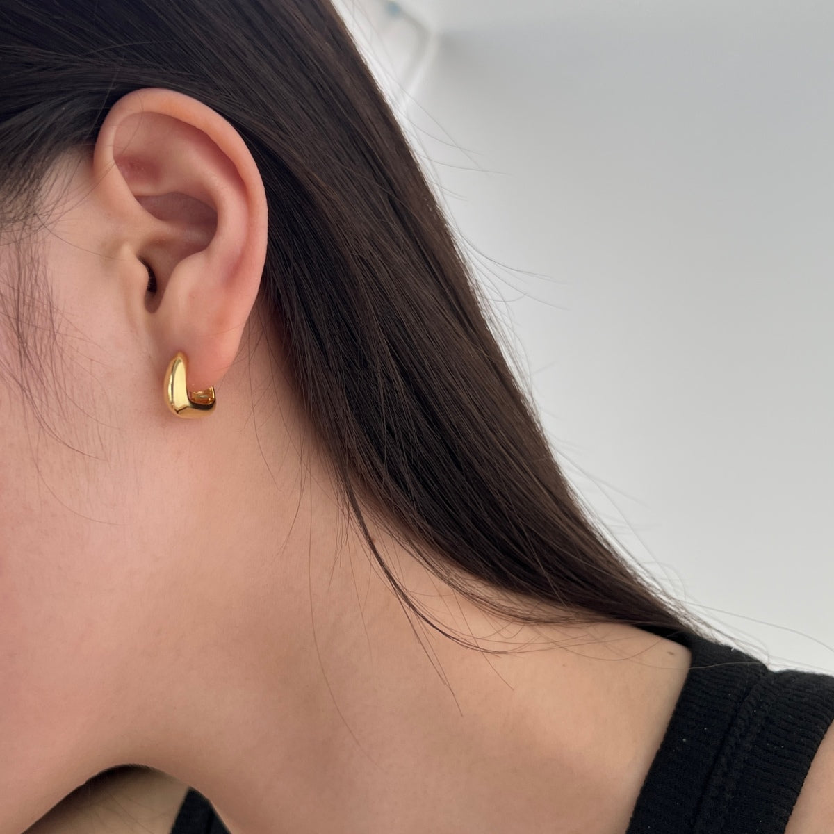Tria Gold Hoops